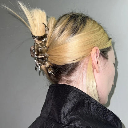 CASPER WHITE HAIR PIN