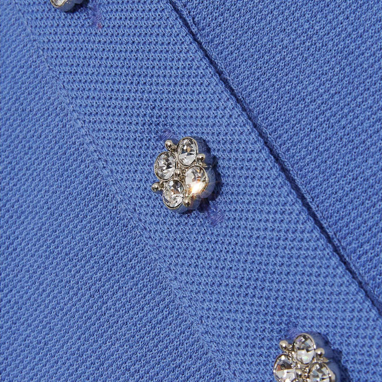 MOMENTEL CUBIC BUTTON TEE